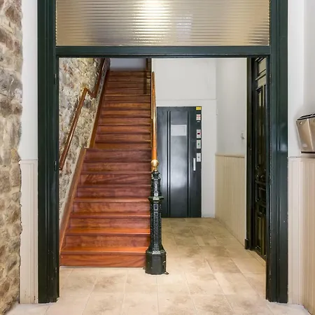 Always Easy I Apata *